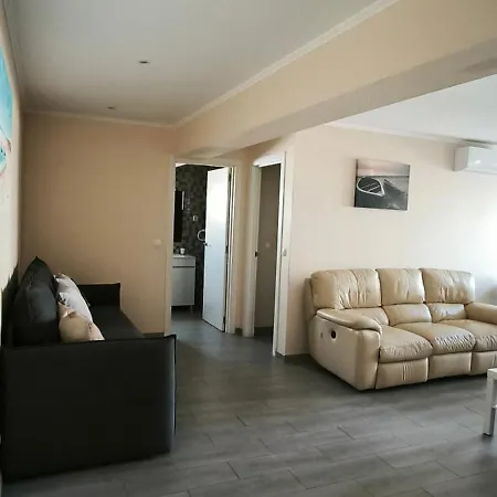 Rocha Apartmán *