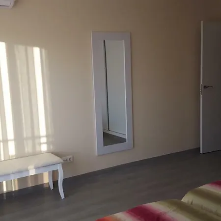 Rocha Apartment *